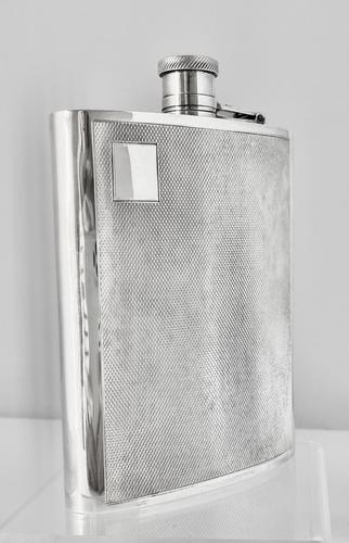 Engine Turned Silver Plated Hip Flask (1 of 5) Engine Turned Silver Plated Hip Flask (1 of 5)