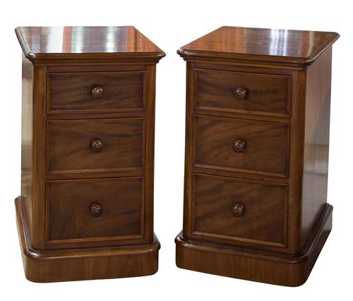 Pair of Victorian Mahogany Bedside Cabinets (1 of 7) Pair of Victorian Mahogany Bedside Cabinets (1 of 7)