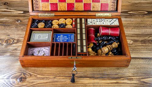 Solid Mahogany Games Box 1850 (1 of 15)