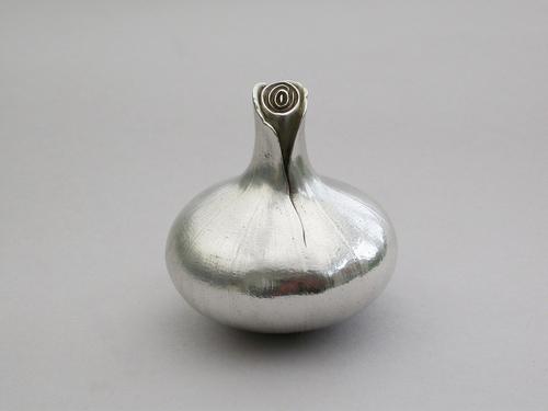 Victorian Cast Naturalistic Novelty Silver Onion Scent Bottle by E H Stockwell, London, 1881 (1 of 20) Victorian Cast Naturalistic Novelty Silver Onion Scent Bottle by E H Stockwell, London, 1881 (1 of 20)