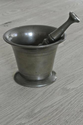 Good English Early 19th Century Bronze Mortar & Pestle (1 of 6) Good English Early 19th Century Bronze Mortar & Pestle (1 of 6)