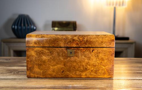 Burr Walnut Ladies/Jewellery Box 1870 (1 of 9) Burr Walnut Ladies/Jewellery Box 1870 (1 of 9)
