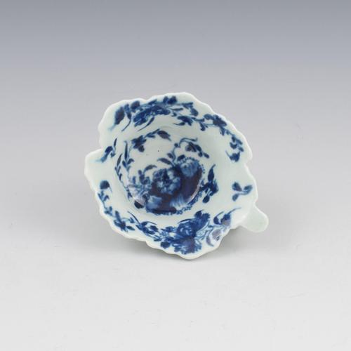 First Period Worcester Porcelain Mansfield Butterboat c.1758 (1 of 10) First Period Worcester Porcelain Mansfield Butterboat c.1758 (1 of 10)