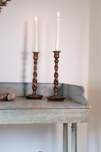 Pair of 1930's Oak Spiral Turned Candlesticks (1 of 11)