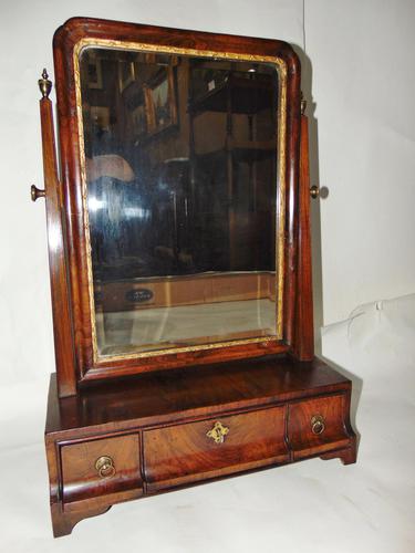 George II Veneered Walnut Toilet Mirror (1 of 6)