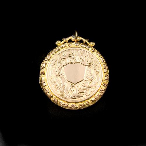 Antique Edwardian Engraved Fancy Round Rolled Gold Photo Locket Pendant (1 of 7)