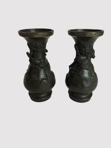 Pair of Antique Japanese Bronze Vases Meiji Period (1 of 7) Pair of Antique Japanese Bronze Vases Meiji Period (1 of 7)