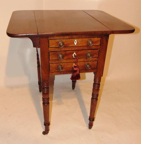 Georgian Mahogany Pembroke work Table (1 of 8)