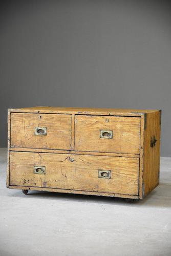 Antique Scumble Finish Campaign Chest (1 of 13)