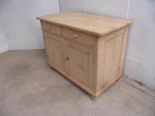 Small Victorian Antique Pine 2 Door Dresser Base / TV Stand to wax / paint (1 of 8) Small Victorian Antique Pine 2 Door Dresser Base / TV Stand to wax / paint (1 of 8)
