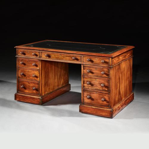 Fine Honduras Mahogany 19th Century Pedestal Desk (1 of 4) Fine Honduras Mahogany 19th Century Pedestal Desk (1 of 4)