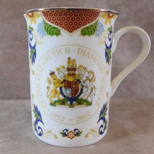 Royal Worcester "Diamond Jubilee" Commemorative Mug (1 of 5) Royal Worcester "Diamond Jubilee" Commemorative Mug (1 of 5)