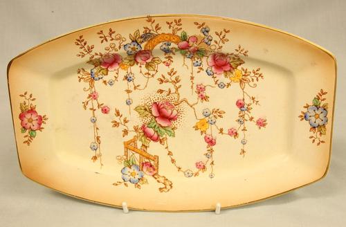 Antique Crown Devon Shaped Serving Plate (1 of 4) Antique Crown Devon Shaped Serving Plate (1 of 4)