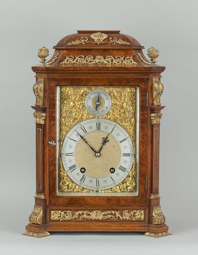 Fine Quality Burr Walnut Bracket / Mantel Clock by Lenzkirch (1 of 15) Fine Quality Burr Walnut Bracket / Mantel Clock by Lenzkirch (1 of 15)