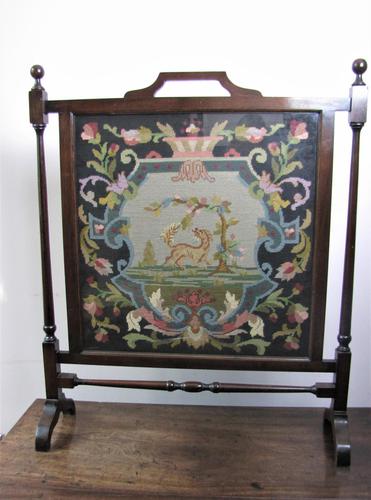 Victorian Mahogany Fire-screen (1 of 2) Victorian Mahogany Fire-screen (1 of 2)