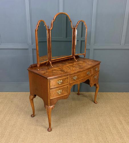 Burr Walnut Bow Fronted Dressing Table (1 of 19)