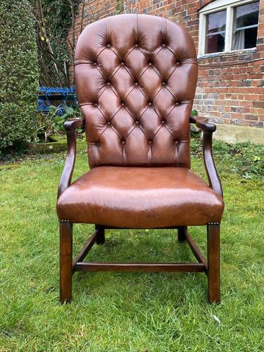 Buttoned Leather Armchair (1 of 8) Buttoned Leather Armchair (1 of 8)