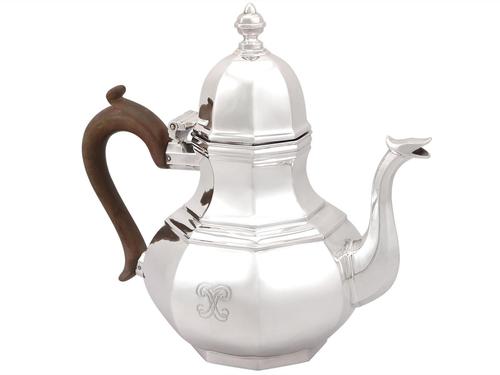 Britannia Standard Silver Teapot - Queen Anne Style - Antique George V 1920 (1 of 9) Britannia Standard Silver Teapot - Queen Anne Style - Antique George V 1920 (1 of 9)