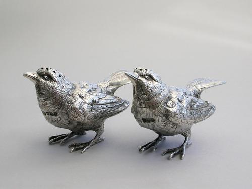 Pair of George V Novelty Silver Wren Peppers, by R H H, Sheffield, 1926 (1 of 12) Pair of George V Novelty Silver Wren Peppers, by R H H, Sheffield, 1926 (1 of 12)
