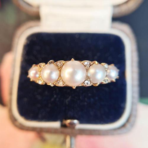 Vintage 18ct Gold Five Cultured Pearl & Diamond Ring, Original Case (1 of 9)