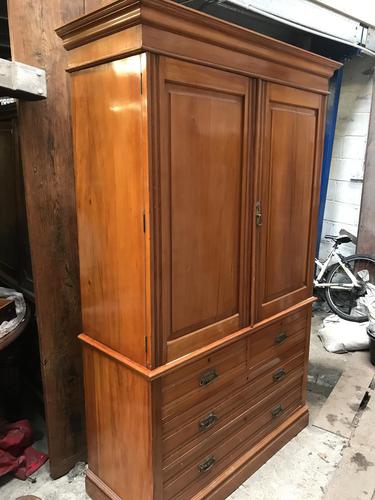 Walnut Linen Press (1 of 12) Walnut Linen Press (1 of 12)