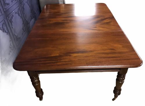 Good Quality Victorian Mahogany Dining table with additional Leaf (1 of 11)