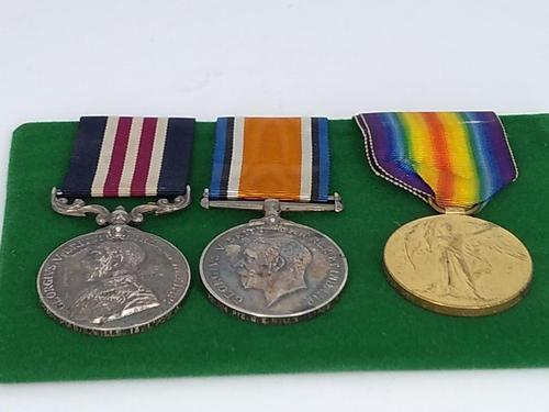 1914 - 1918 War Medal & Victory Medal (1 of 7)