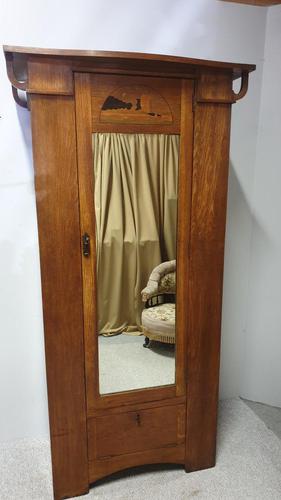 Very Nice Liberty Oak Hall Robe (1 of 13) Very Nice Liberty Oak Hall Robe (1 of 13)