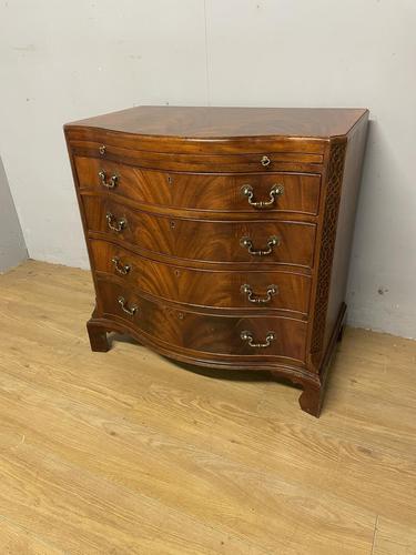 Edwardian Small Flame Mahogany Serpentine Chest of Drawers (1 of 12)