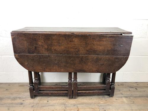 Early 18th Century Oak Gateleg Table (1 of 11) Early 18th Century Oak Gateleg Table (1 of 11)