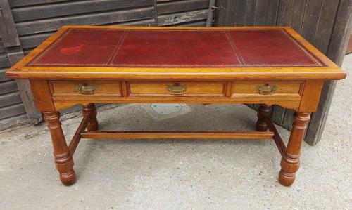 Victorian Mahogany 3 Drawer Desk by S J Waring & Sons Liverpool (1 of 6) Victorian Mahogany 3 Drawer Desk by S J Waring & Sons Liverpool (1 of 6)