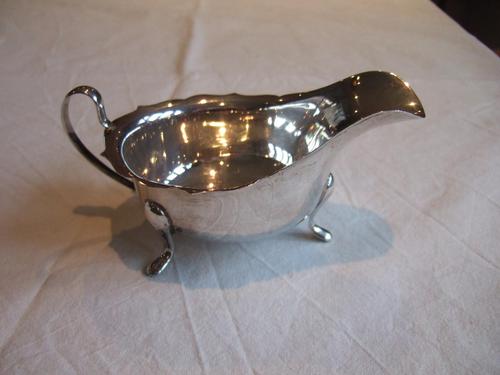 Silver Sauce Boat Hallmarked Sheffield 1960 (1 of 4)