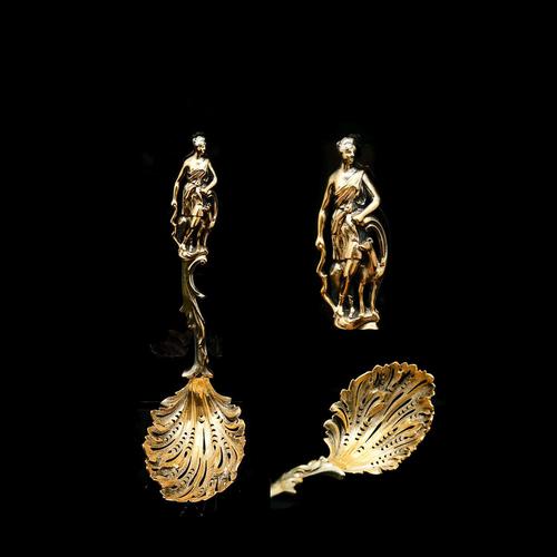 Victorian Silver Gilt Sugar Sifter Spoon 'diana The Huntress' Figure - Francis Higgins 1854 (1 of 23) Victorian Silver Gilt Sugar Sifter Spoon 'diana The Huntress' Figure - Francis Higgins 1854 (1 of 23)