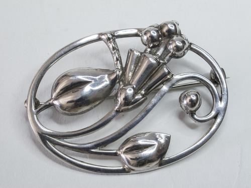 Vintage Large Silver Stylised Brooch (1 of 3)