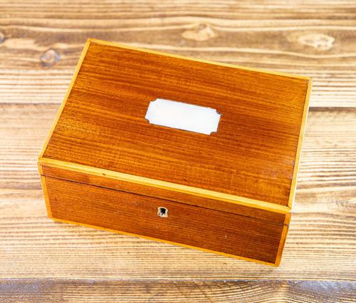 Small Mahogany Trinket Box 1850 (1 of 8)