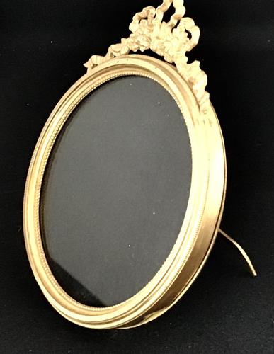 Victorian Gilt Brass  Circular Easel Photo Frame. (1 of 4)