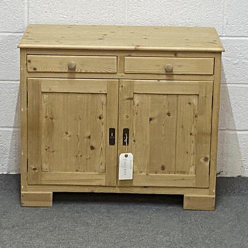 Small Old Pine Cupboard (1 of 4) Small Old Pine Cupboard (1 of 4)