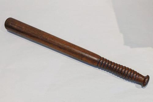 Victorian Police Truncheon (1 of 4)