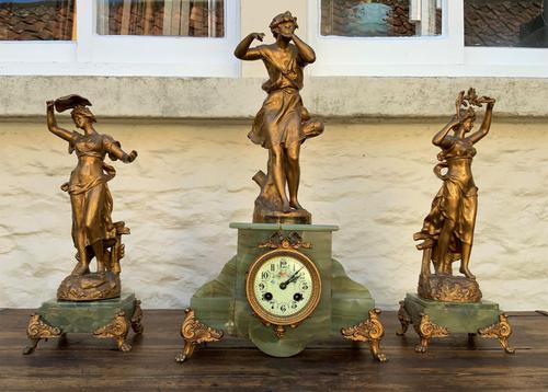 Elegant Tall 19th Century French Gilt Metal & Onyx Garniture Mantel Statue Clock Set (1 of 13) Elegant Tall 19th Century French Gilt Metal & Onyx Garniture Mantel Statue Clock Set (1 of 13)