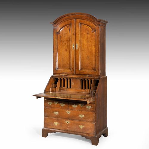 Extremely Well-drawn Mid 18th Century Oak Bureau Cabinet (1 of 9)