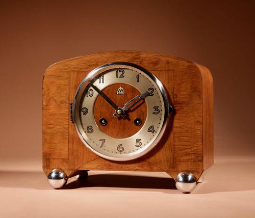 Art Deco Black Forest Very Stylish Walnut Mantel Clock c.1940 (1 of 8) Art Deco Black Forest Very Stylish Walnut Mantel Clock c.1940 (1 of 8)