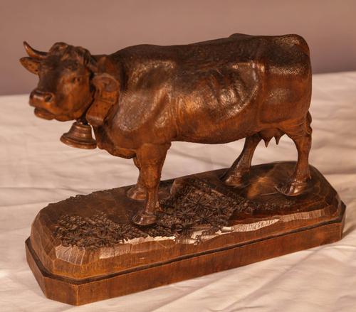 Best Quality Carved Black Forest Cow (1 of 5)