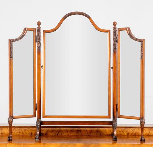 Very Pretty Queen Anne Style Walnut Triple Mirror (1 of 6) Very Pretty Queen Anne Style Walnut Triple Mirror (1 of 6)