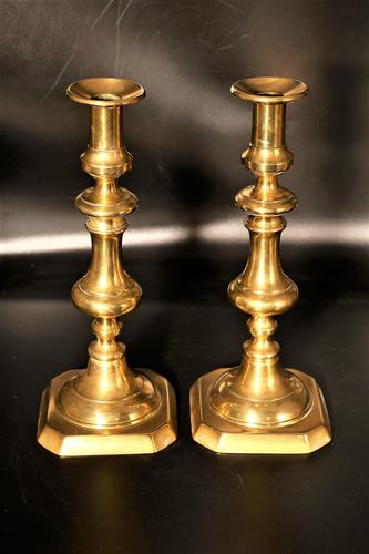 Good Pair of Mid 19th Century Brass Baluster Type Candlesticks (1 of 3) Good Pair of Mid 19th Century Brass Baluster Type Candlesticks (1 of 3)