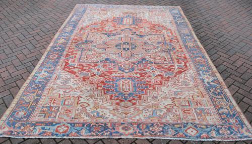 Old Heriz Carpet 335x214cm (1 of 9)