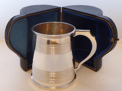 Goldsmiths & Silversmiths 1906 Hallmarked Solid Silver Tankard Christening Mug (1 of 12)