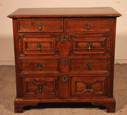 Jacobean Chest of Drawers in Oak - 17th Century (1 of 10) Jacobean Chest of Drawers in Oak - 17th Century (1 of 10)