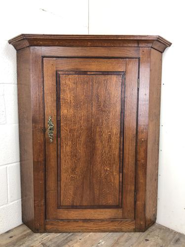 Georgian Oak Wall Hanging Corner Cupboard (1 of 8)