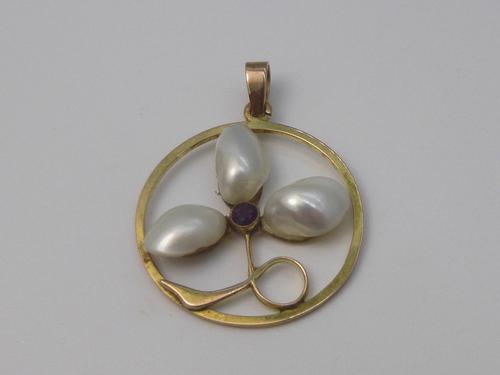 Pearl & Garnet Pendant (1 of 6)