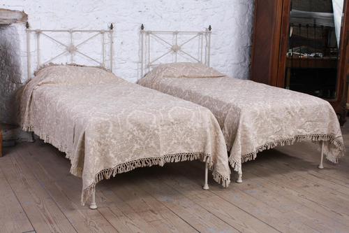 Simple Pair of Single Victorian Iron & Brass no End Beds - Can be Joined (1 of 8)